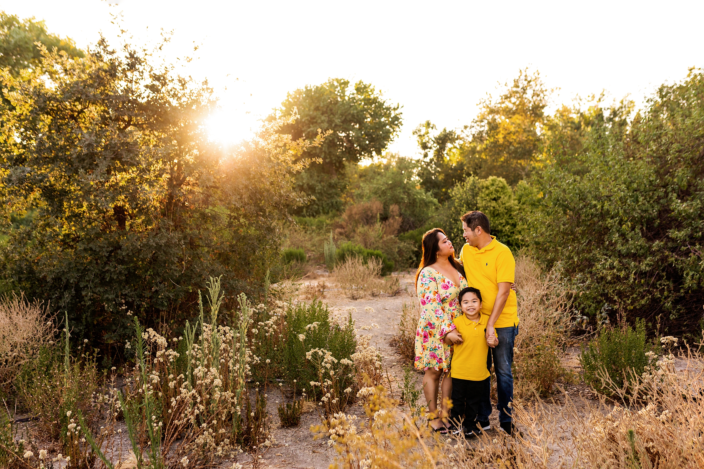 Ourdoor family photography shot by Los Angeles family photographer A Pocket of Time Photography