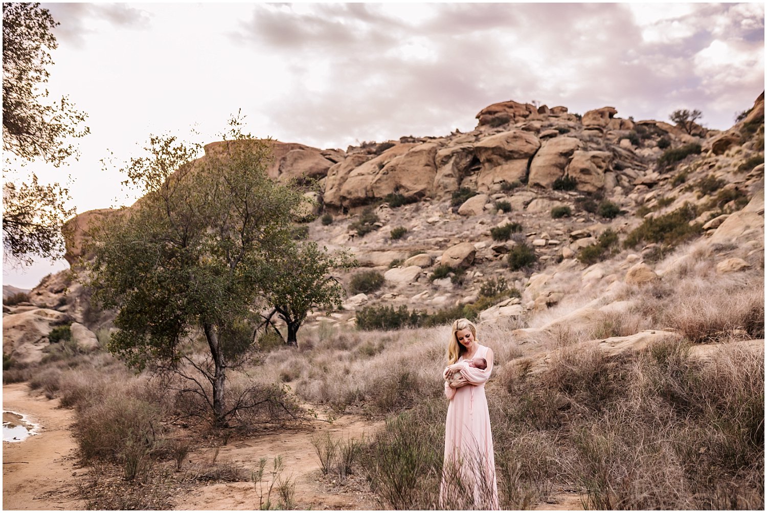 Simi Valley newborn photography by a pocket of time photography